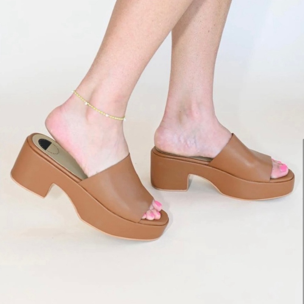 Intentionally Blank Camel Brown Platform Sandals - Size 8